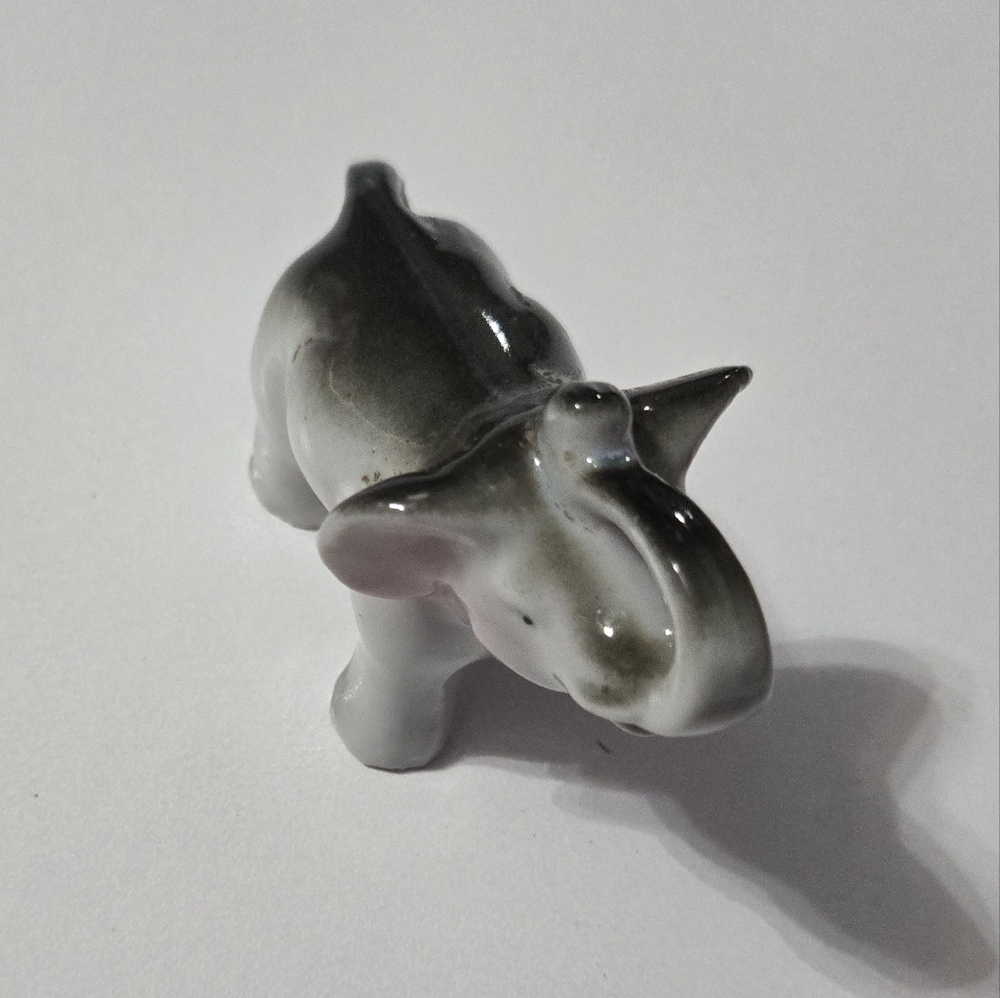Ceramic Elephant Fish Tank Decoration - Gray